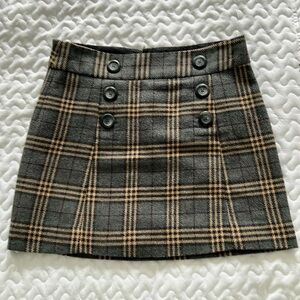 Gap Fully Lined Skirt.  Size 4.